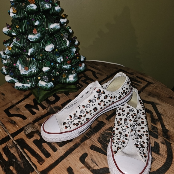 Leopard chucks - Picture 2 of 3